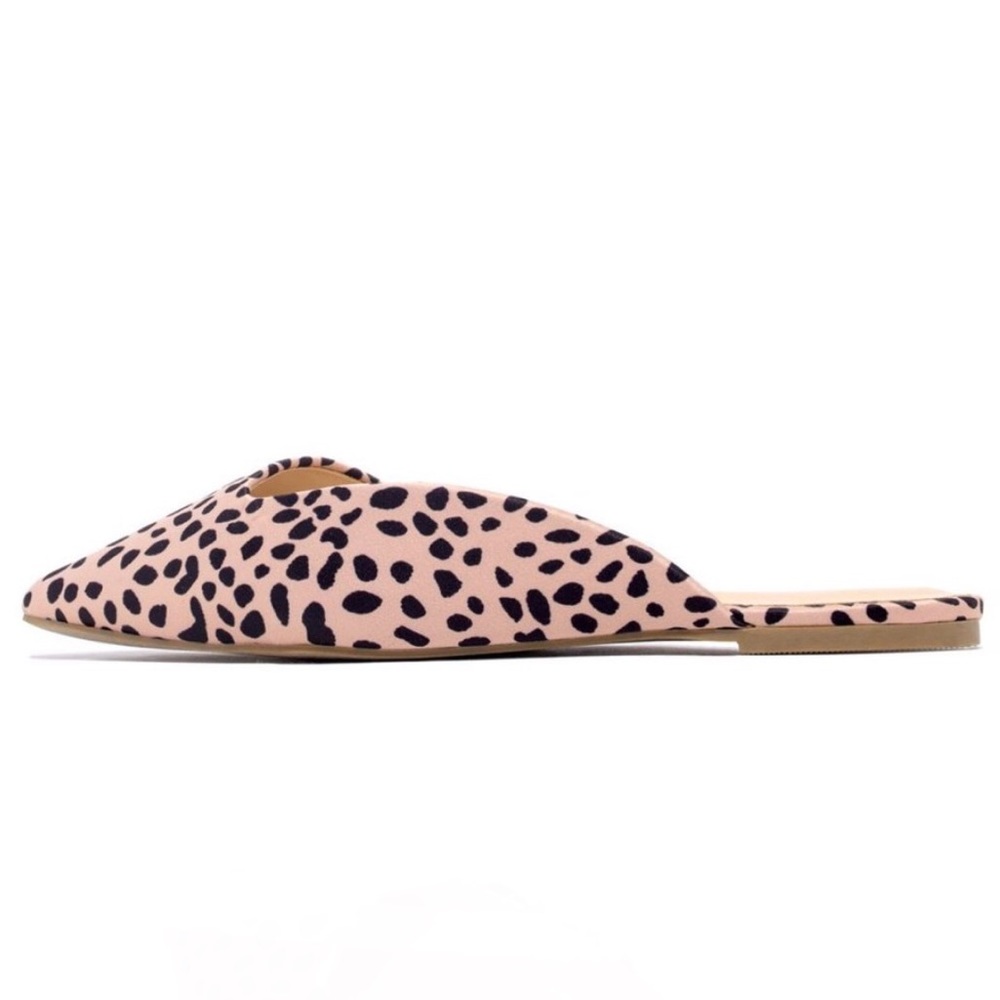Cheetah Pointed Slip On Flats - Picture 8 of 9